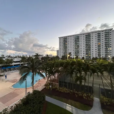 Bonito Apartamento En Sunny Isles Ocean Reserve Con Parking Incluido
